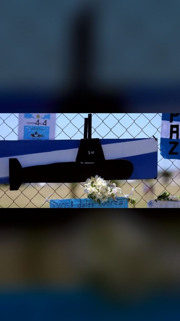Un informe revela irregularidades en la compra de las baterías del submarino - El Confidencial