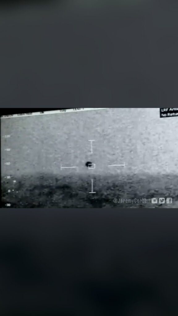 David Grusch trabajó en la sección de Inteligencia que se dedicó a recopilar informes sobre objetos voladores no identificados. Sus declaraciones en el Congreso produjeron un cimbronazo entre las agrupaciones de ufología. Sus teorías conspirativas y la primera nave divisada en la Italia de Mussolini